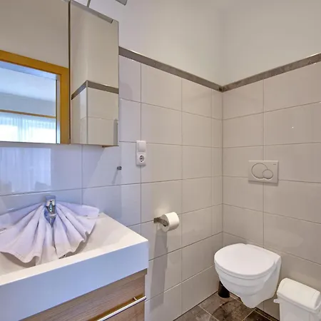 In With Shared Sauna *